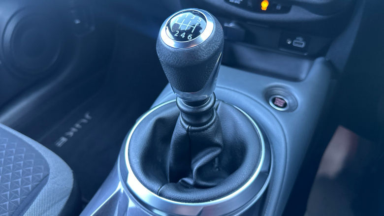 Nissan Juke 1.0 DiG-T 114 N-Connecta 5dr Petrol Hatchback